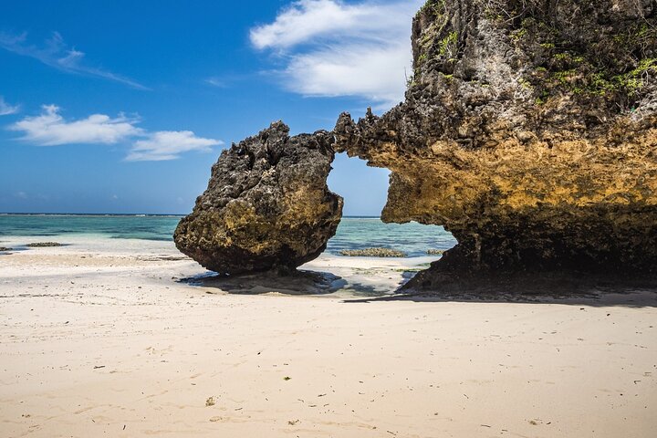 kendwa beach